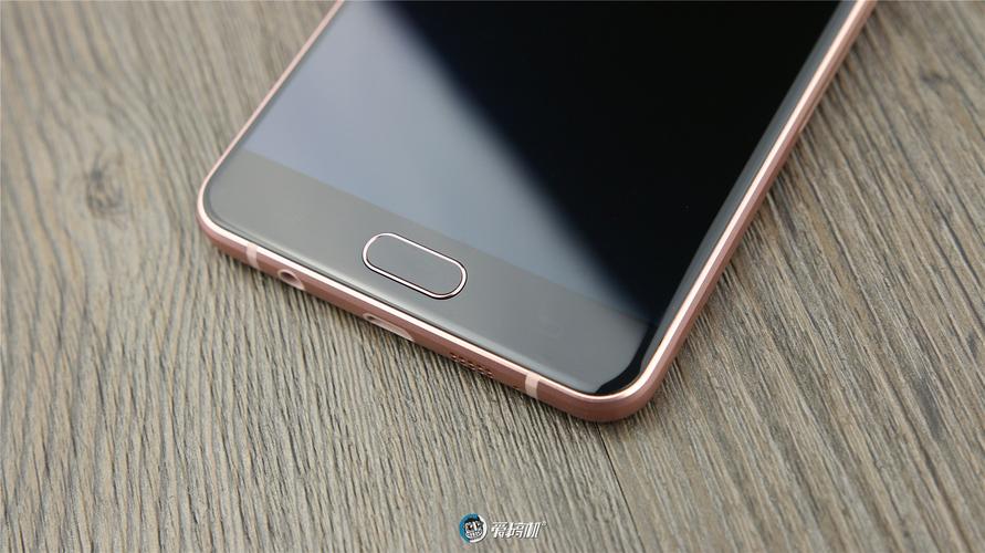 颜值爆发,三星新galaxy a5/a7/a9三子图赏